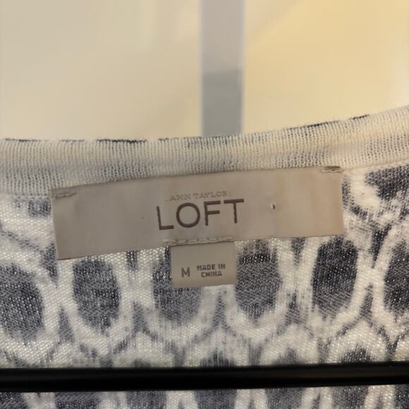 Loft EUC Women's Blue Geometric Print Tunic Sweater Lightweight Tie Front M - Picture 2 of 5